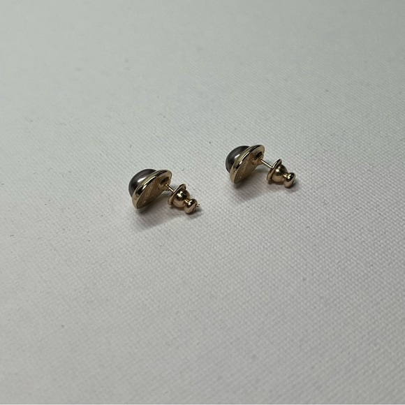 Vintage Gold Tone Richelieu Signed Stud Earrings - Picture 4 of 8